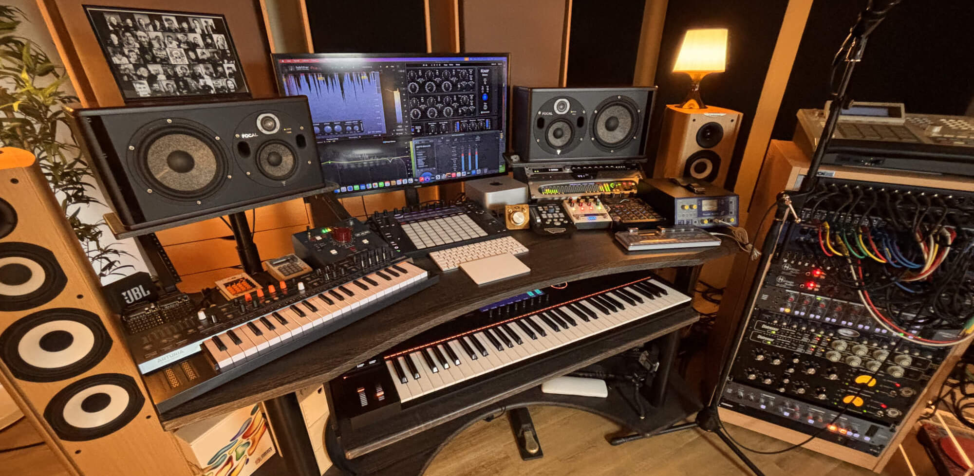 Cerky Studio controle room